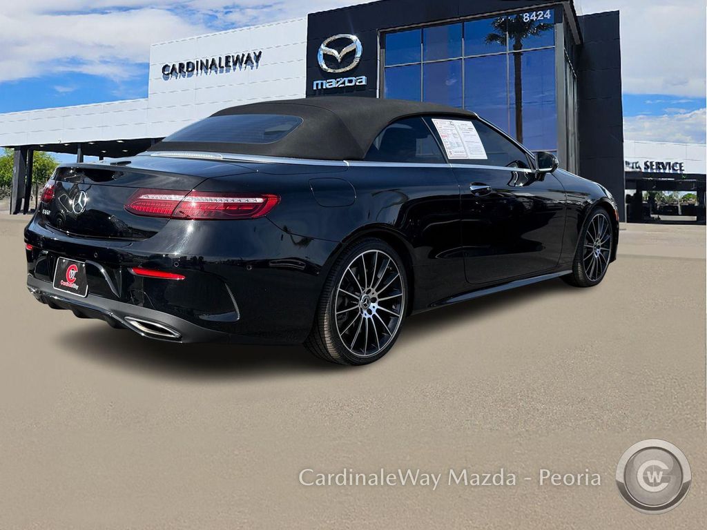 MERCEDES-BENZ E-CLASS - 9