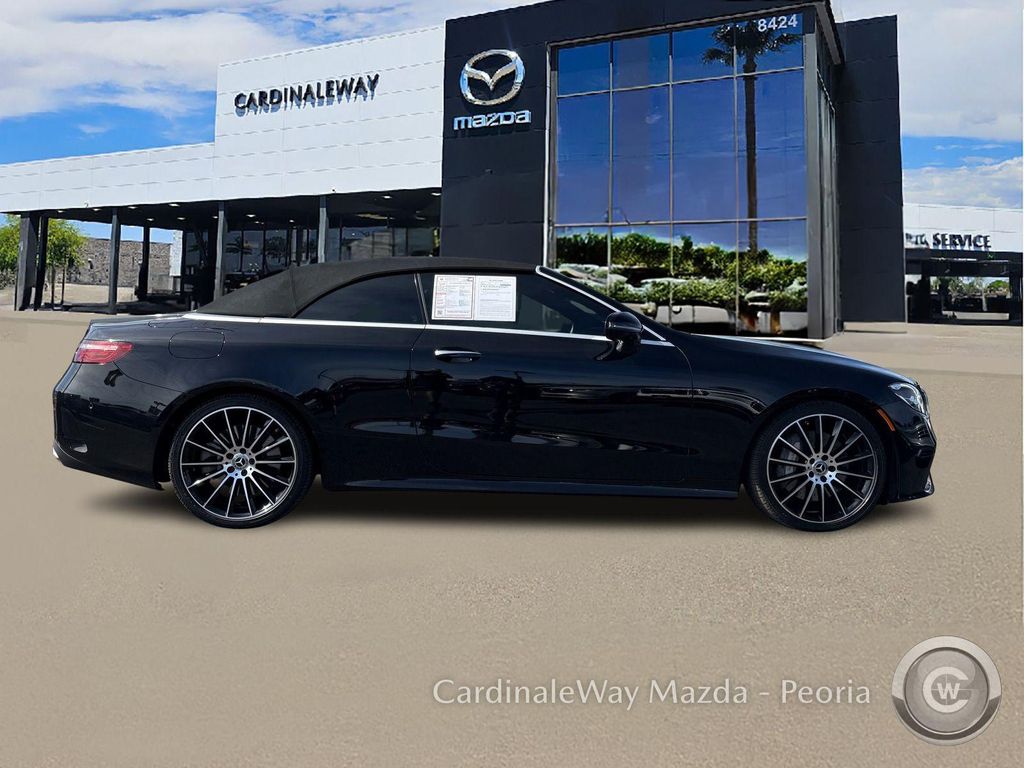 MERCEDES-BENZ E-CLASS - 10