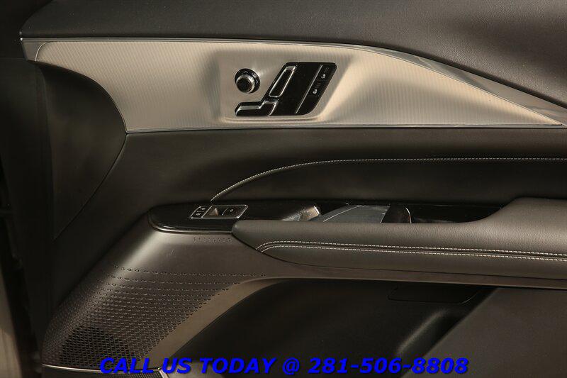 2024 Cadillac LYRIQ TECH — миниатюра 26