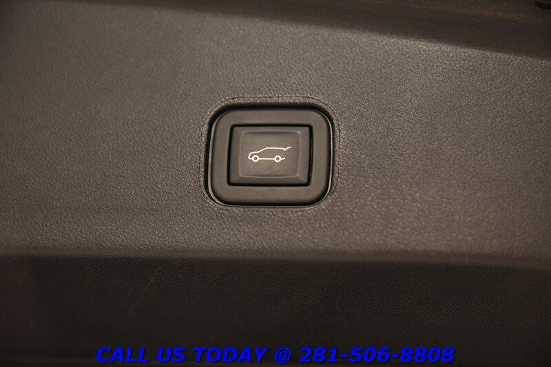 2024 Cadillac LYRIQ V thumbnail 29