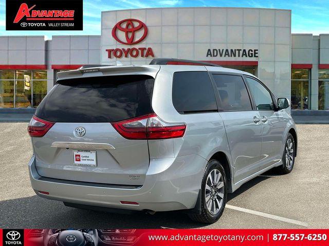 TOYOTA SIENNA - 7