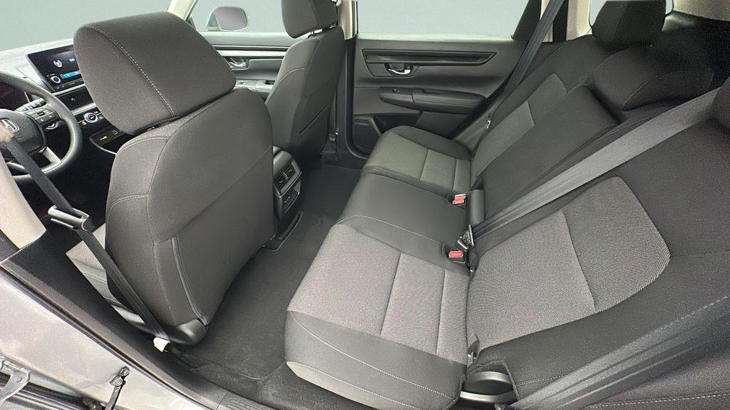 صورة 9 لـ 2025 Honda CR-V EX