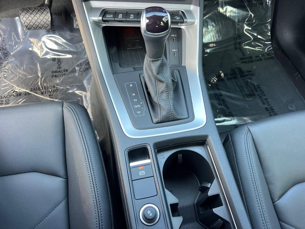 صورة مصغرة 32 لـ 2024 AUDI Q3 45 S LINE PREMIUM