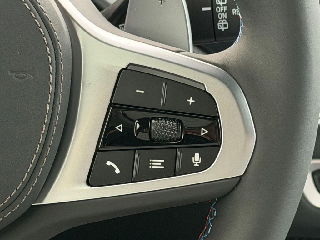 2026 BMW X5 M60I thumbnail 26