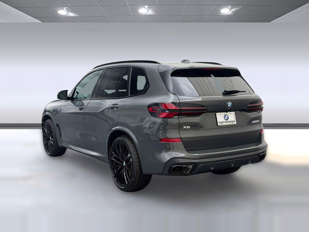 2026 BMW X5 M60I — фото 3
