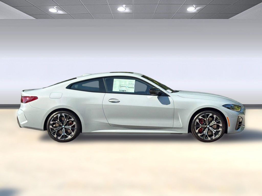 صورة مصغرة 8 لـ 2027 BMW 430 I XDRIVE