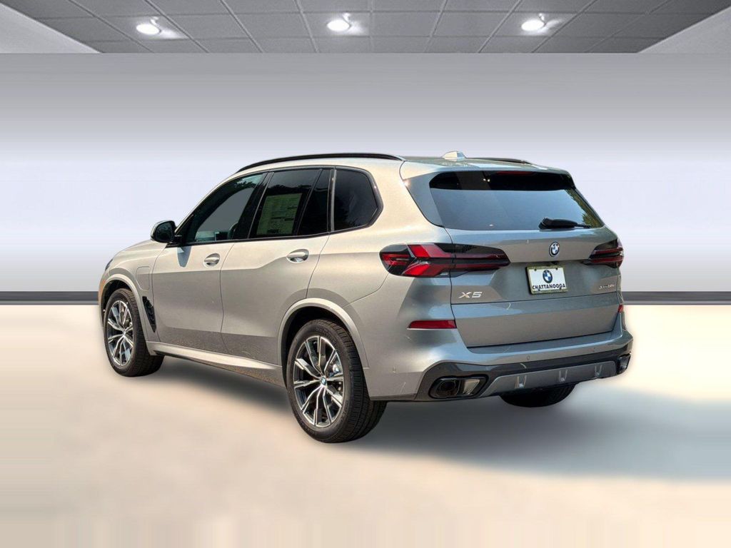 صورة 3 لـ 2026 BMW X5 PHEV XDRIVE50E