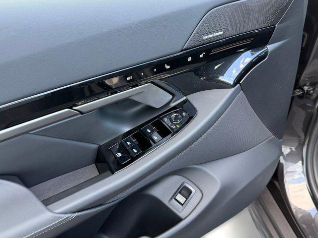 2026 BMW 530 530I — миниатюра 23