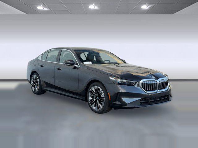 2026 BMW 530 530I — фото 7