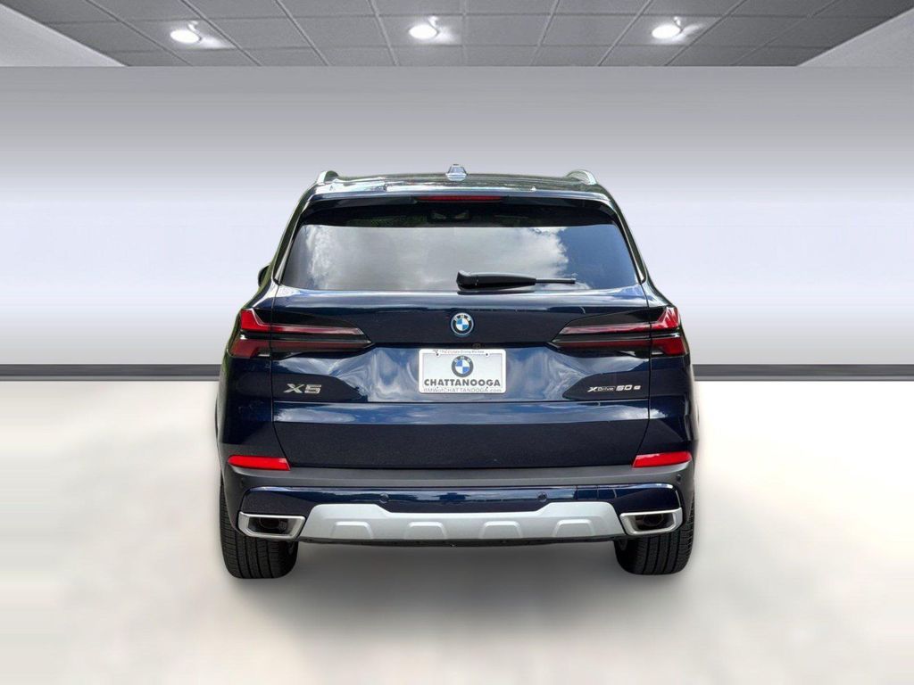 2026 BMW X5 PHEV XDRIVE50E — фото 10