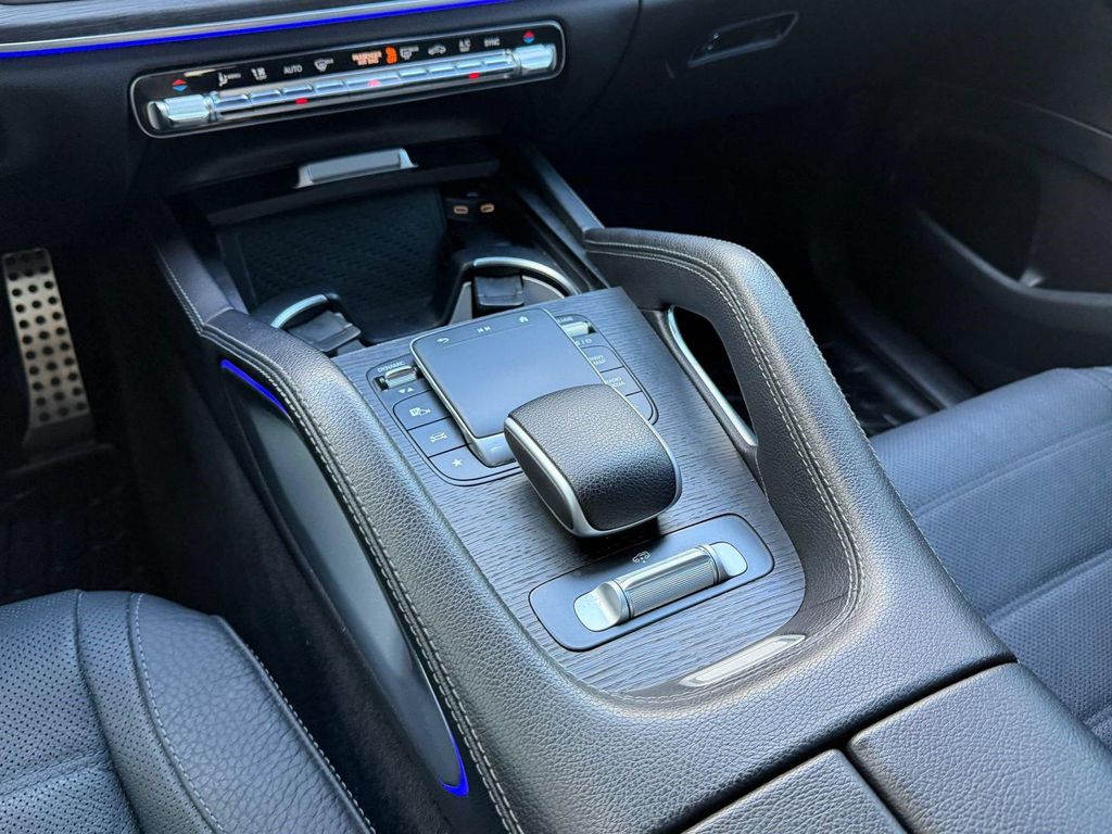 2024 Mercedes-BENZ GLS — миниатюра 18