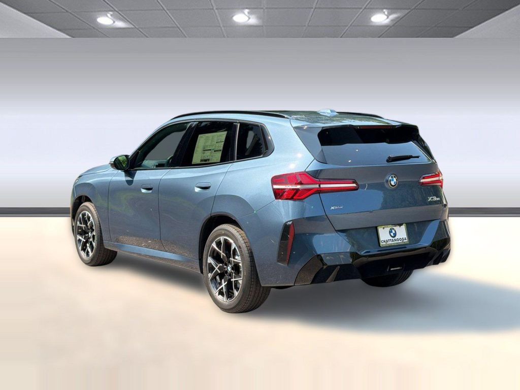 صورة 3 لـ 2026 BMW X3 30 XDRIVE