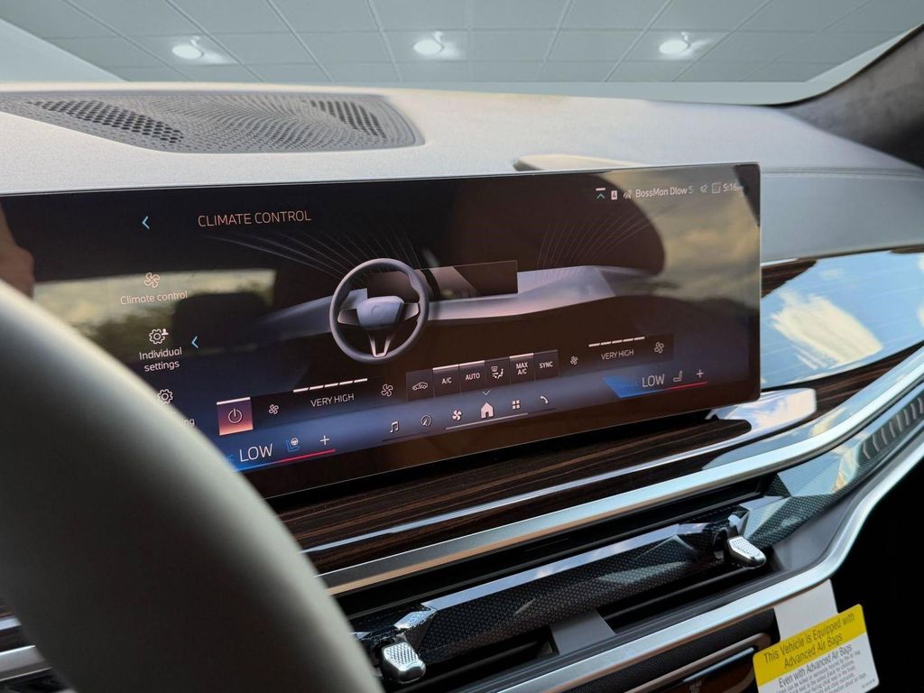 صورة مصغرة 26 لـ 2027 BMW X7 XDRIVE40I