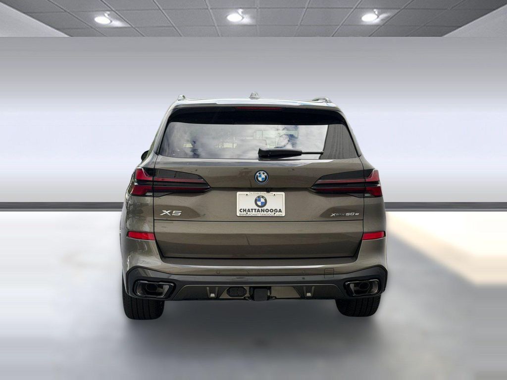 صورة 10 لـ 2026 BMW X5 PHEV XDRIVE50E