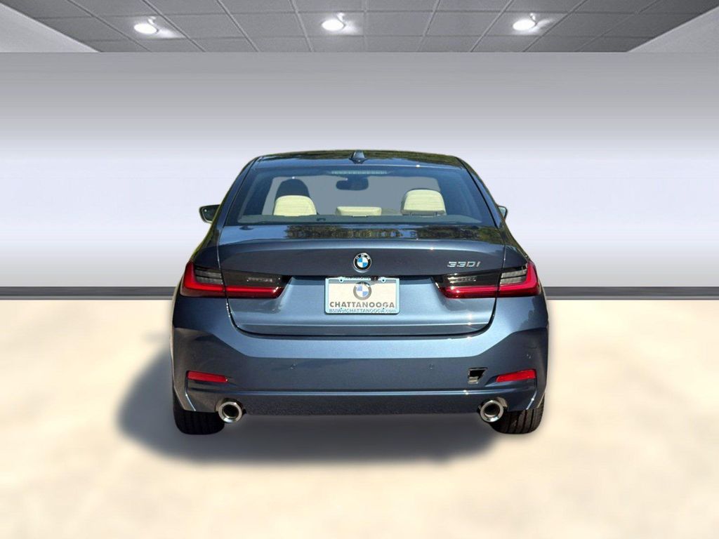 2026 BMW 330 NA 缩略图 10