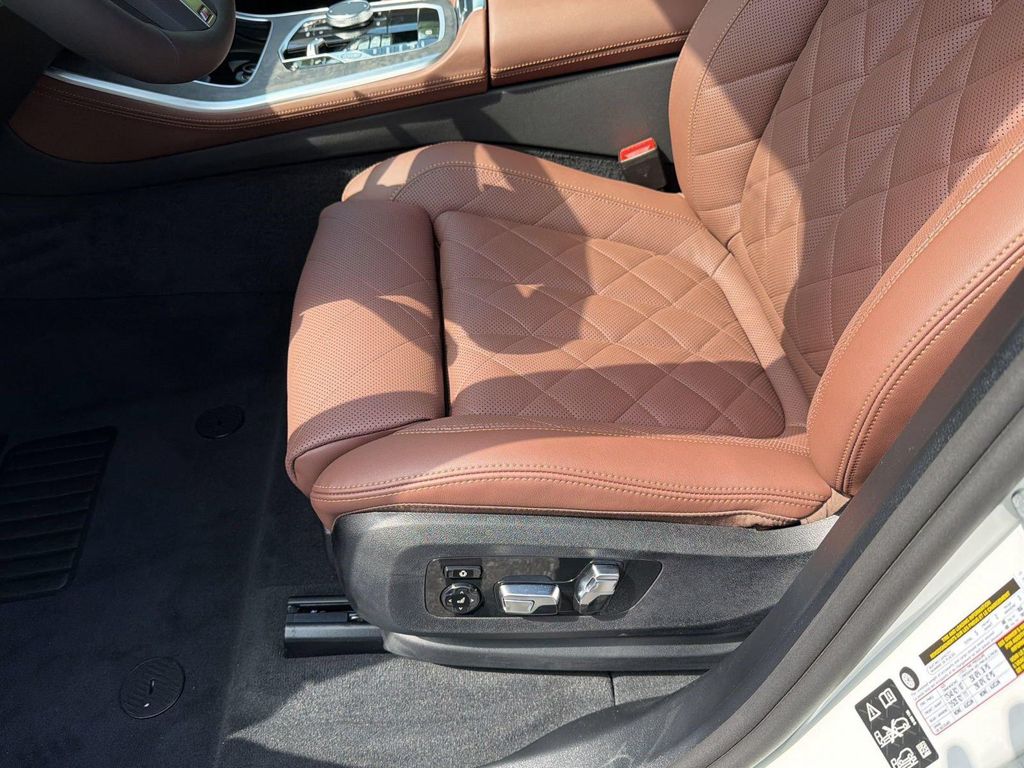 صورة مصغرة 14 لـ 2026 BMW X5 XDRIVE40I