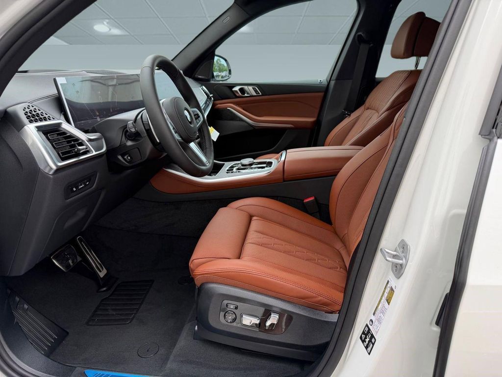 صورة 5 لـ 2026 BMW X5 XDRIVE40I