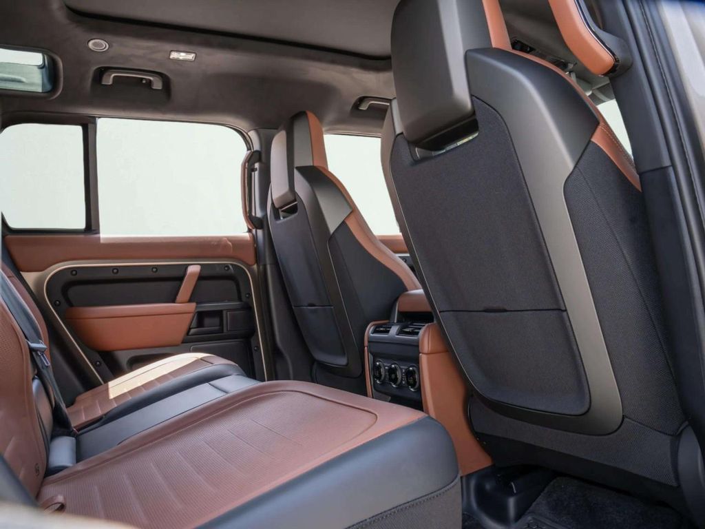 صورة مصغرة 24 لـ 2026 LAND Rover DEFENDER P635 OCTA