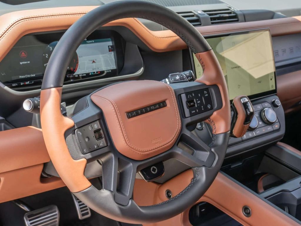 صورة 16 لـ 2026 LAND Rover DEFENDER P635 OCTA