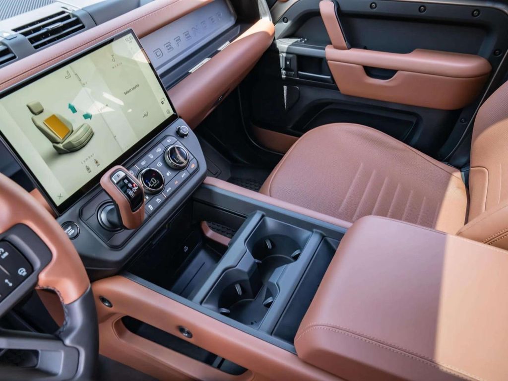 صورة مصغرة 19 لـ 2026 LAND Rover DEFENDER P635 OCTA