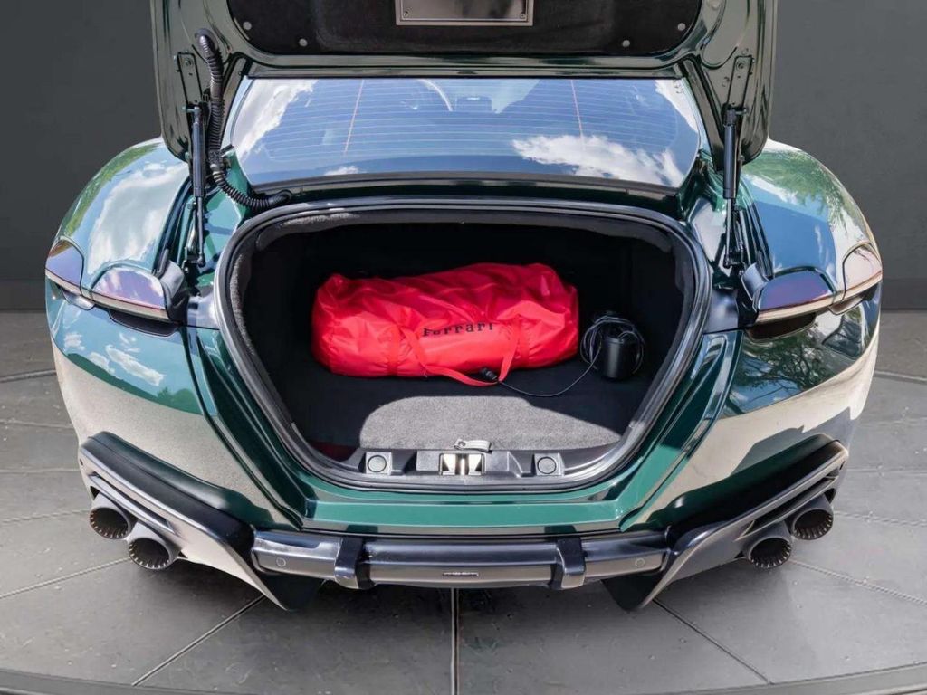 2023 Ferrari ROMA photo 11