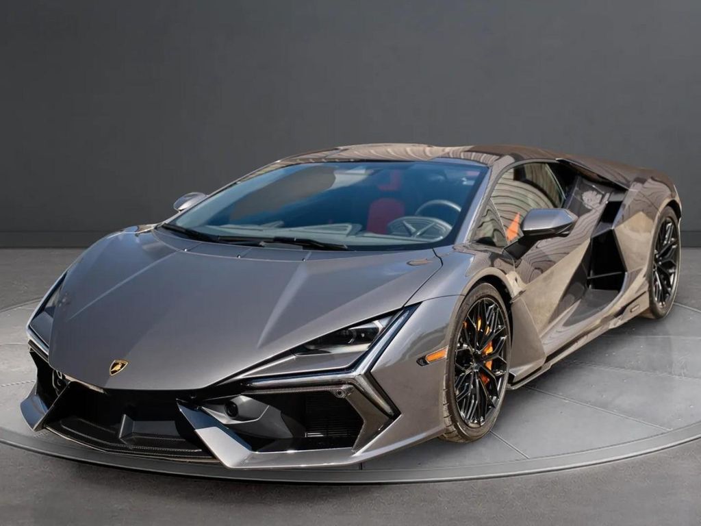 صورة 1 لـ 2025 Lamborghini REVUELTO