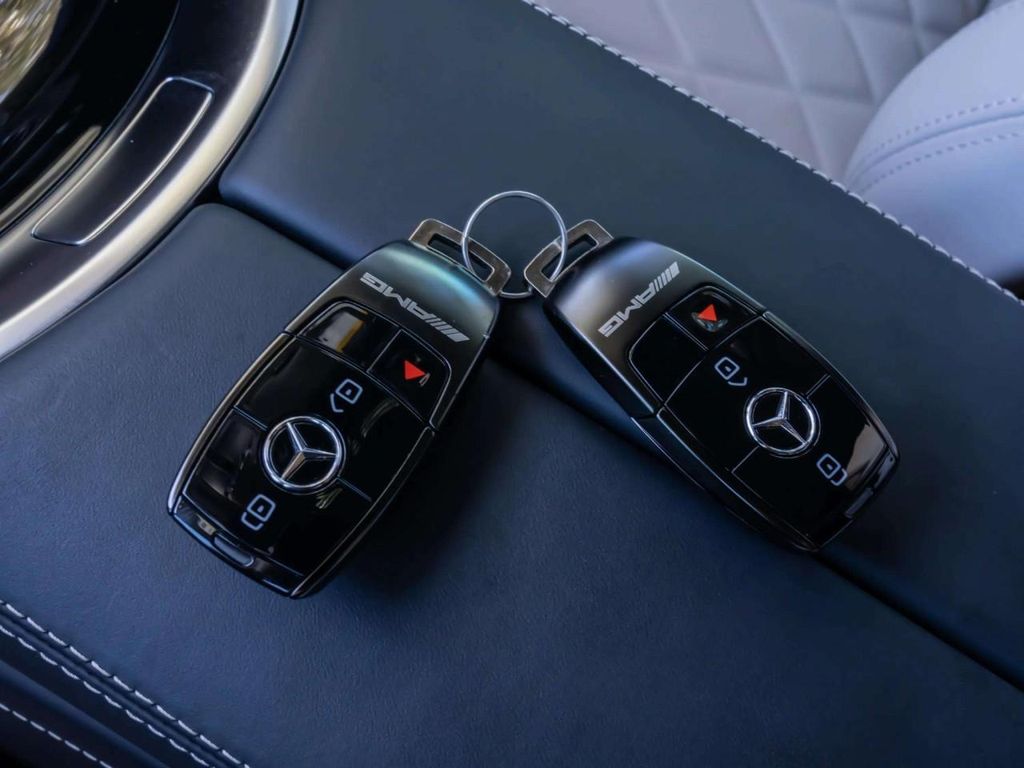 صورة 13 لـ 2026 Mercedes-BENZ AMG G 63