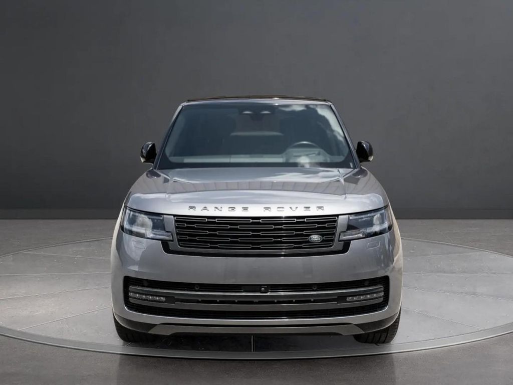 صورة 8 لـ 2025 LAND Rover RANGE ROVER P530 AUTOBIOGRAPHY