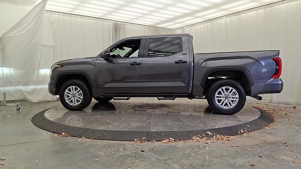 TOYOTA TUNDRA - 4