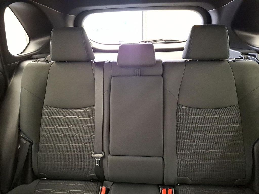 صورة مصغرة 24 لـ 2024 Toyota RAV4 HYBRID SE