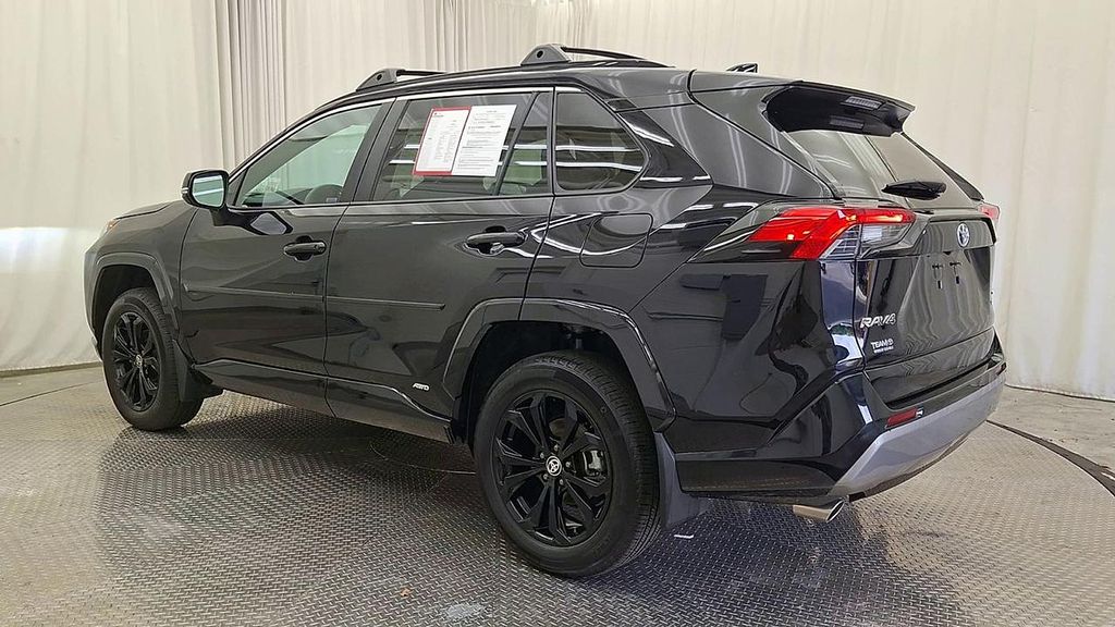 صورة مصغرة 13 لـ 2024 Toyota RAV4 HYBRID SE