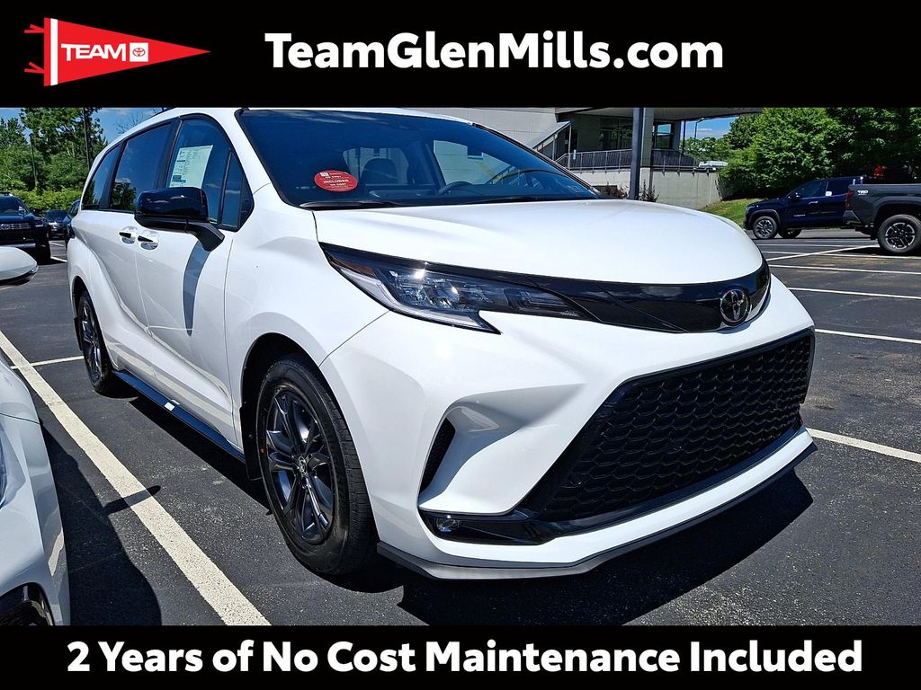 New 2026 Toyota Sienna XSE 7 Passenger