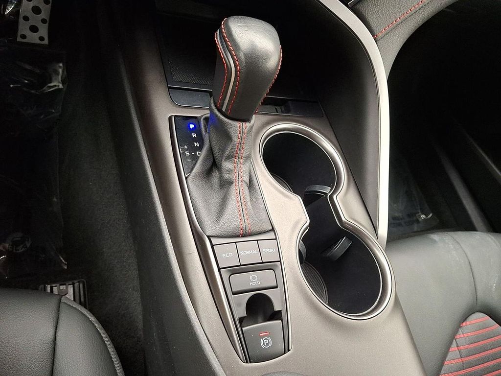 صورة مصغرة 16 لـ 2023 Toyota CAMRY TRD