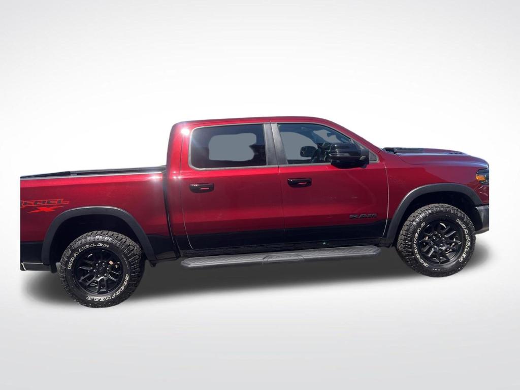 2025 RAM 1500 REBEL — фото 7