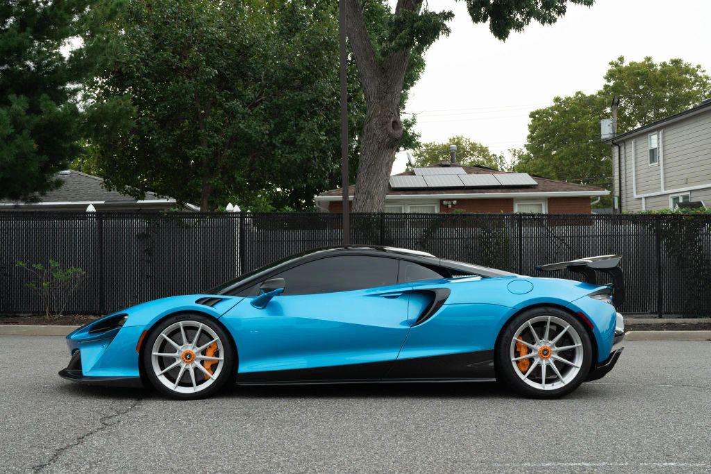 صورة 9 لـ 2024 Mclaren ARTURA COUPE 2D