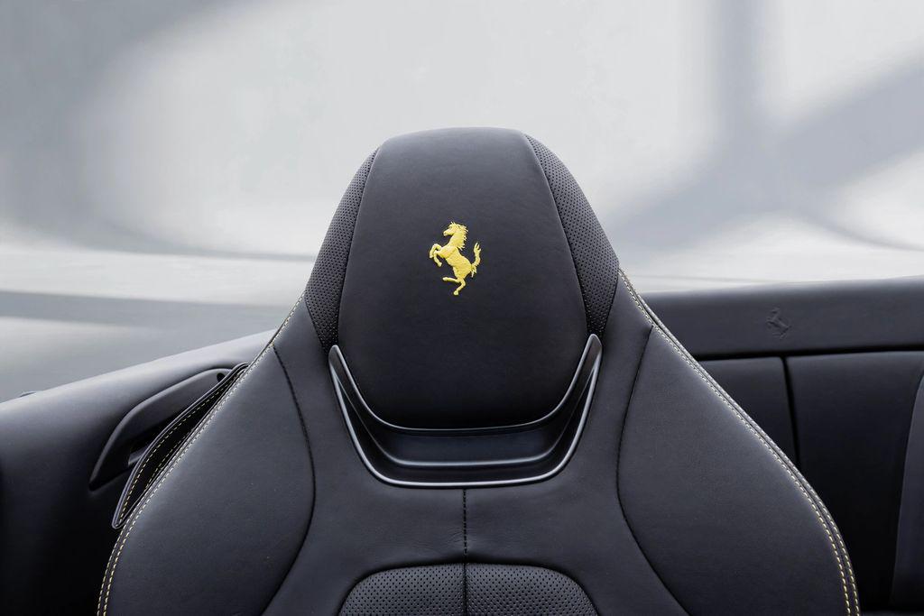 صورة 51 لـ 2022 Ferrari PORTOFINO M BASE