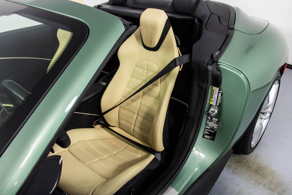 صورة 6 لـ 2024 Ferrari ROMA SPIDER BASE