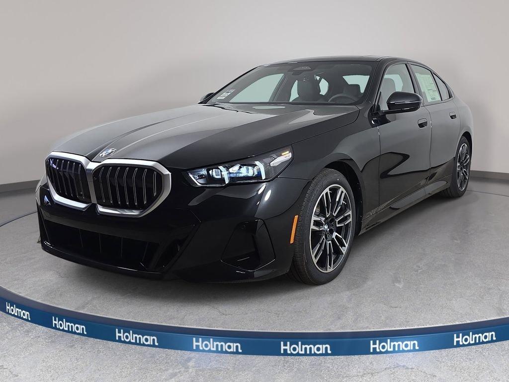 New 2026 BMW 530 i xDrive