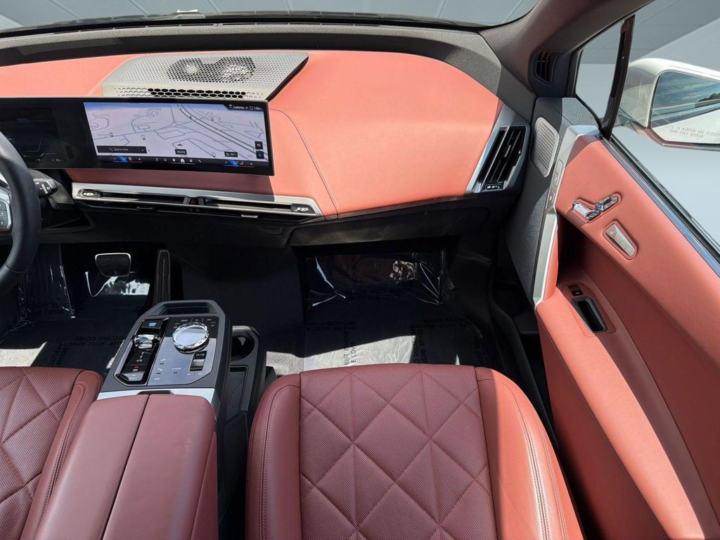 2026 BMW IX XDRIVE45 — миниатюра 29
