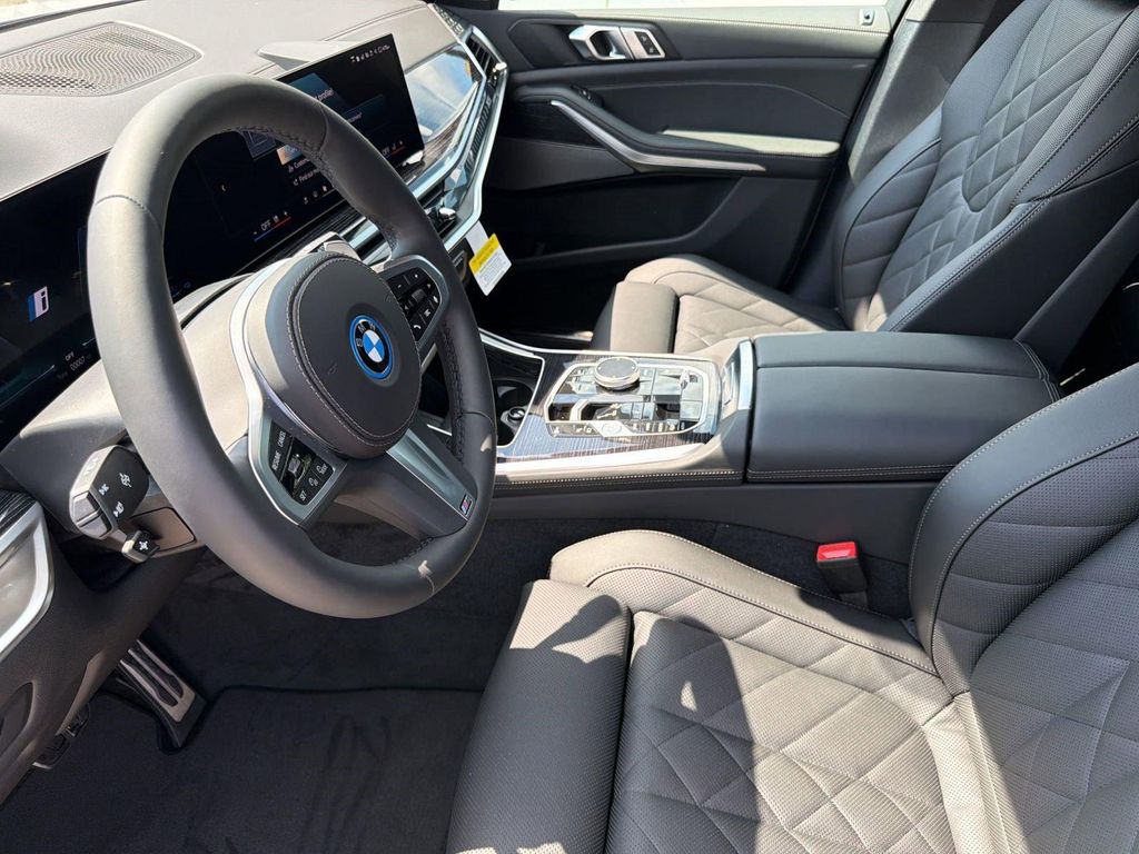 صورة 4 لـ 2026 BMW X5 PHEV XDRIVE50E