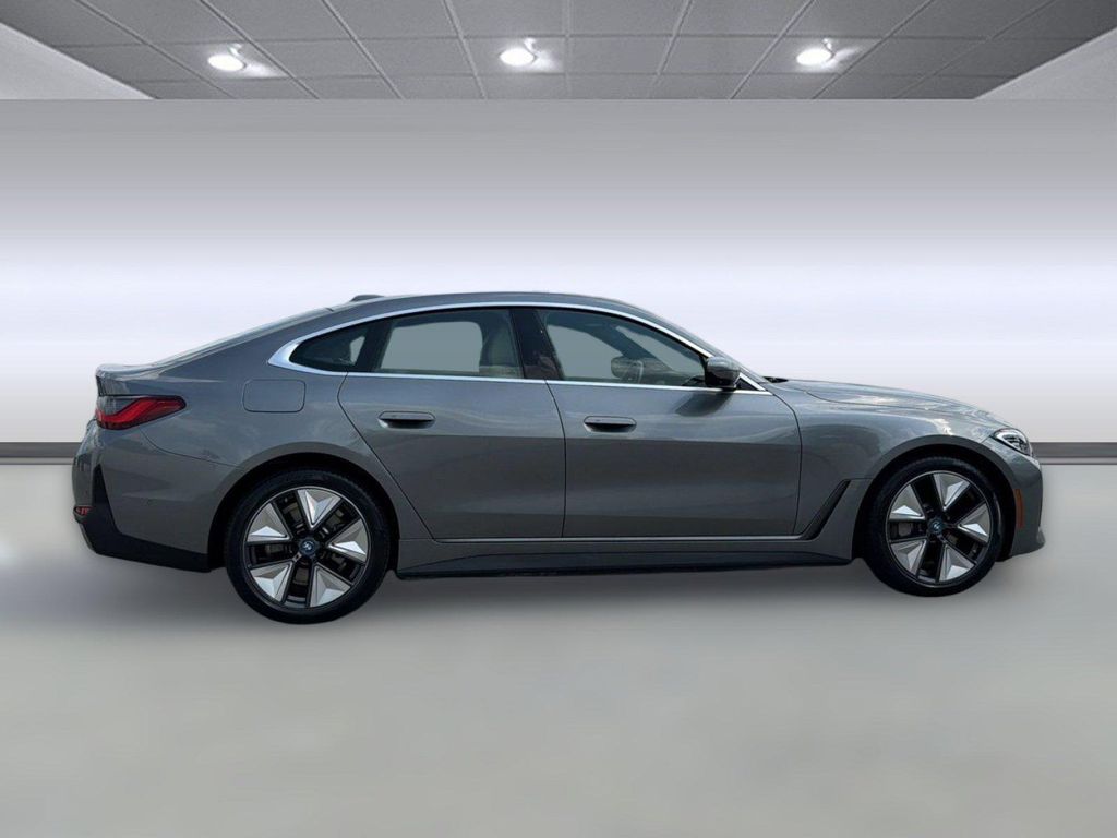 صورة 8 لـ 2023 BMW I4 GRAN COUPE EDRIVE40