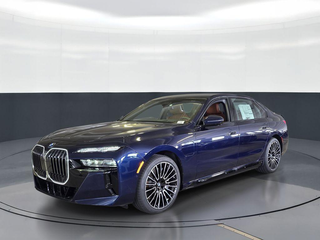 New 2026 BMW 750e xDrive