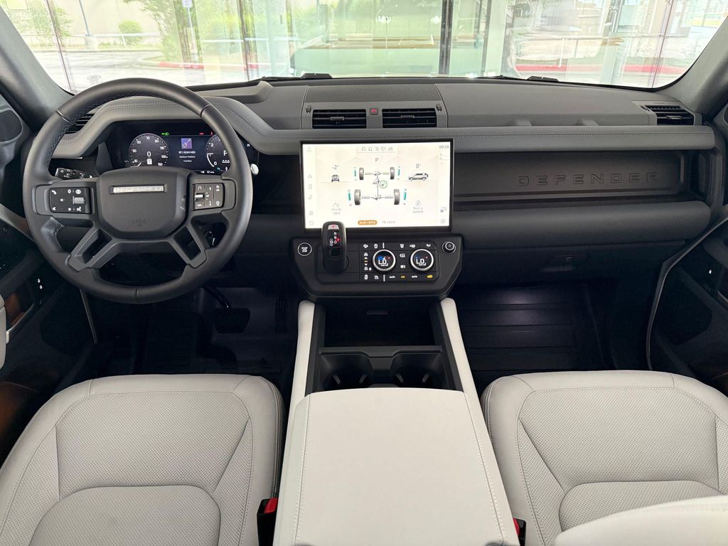 صورة مصغرة 15 لـ 2026 LAND Rover DEFENDER P400 X-DYNAMIC SE