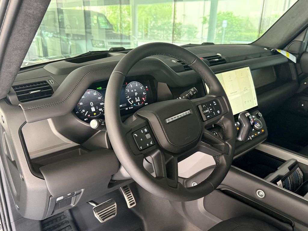 2026 LAND Rover DEFENDER P400 X — фото 4