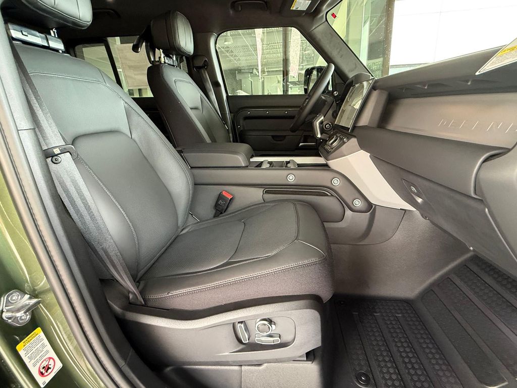 2026 LAND Rover DEFENDER P400 X — миниатюра 24