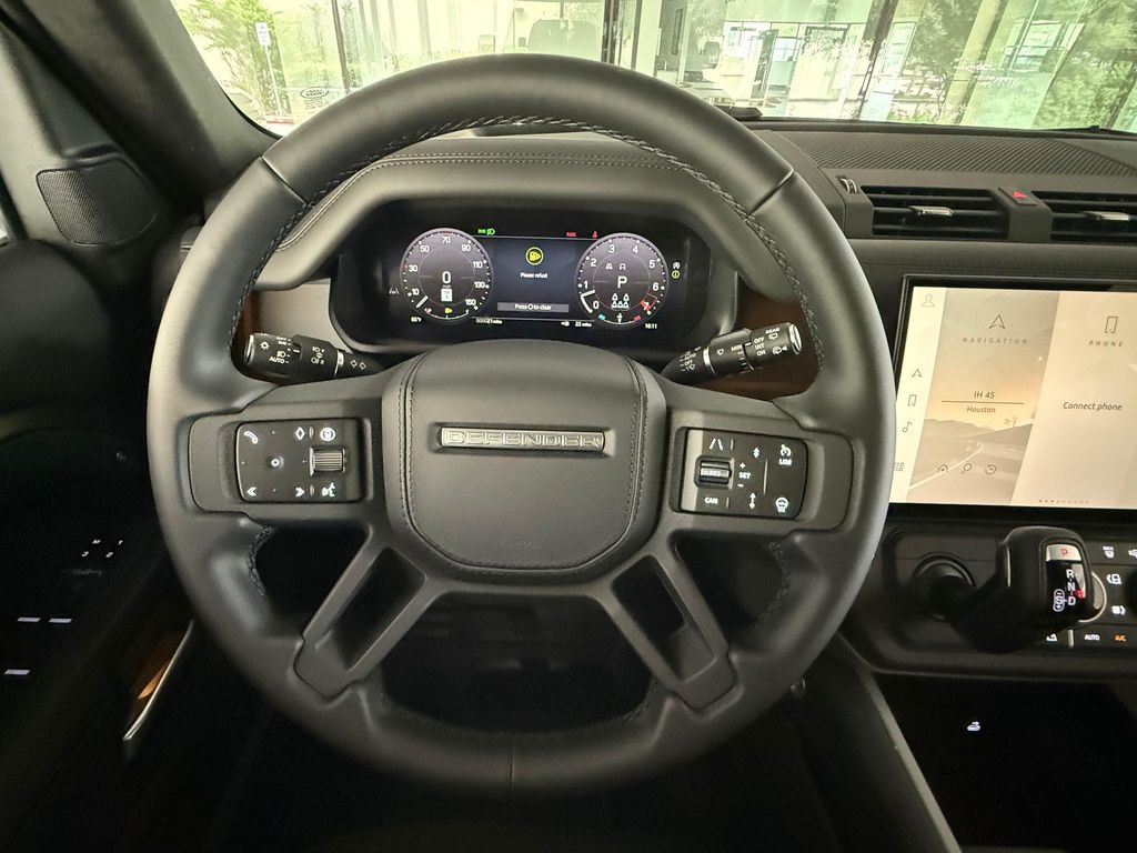 2026 LAND Rover DEFENDER P400 X — миниатюра 16