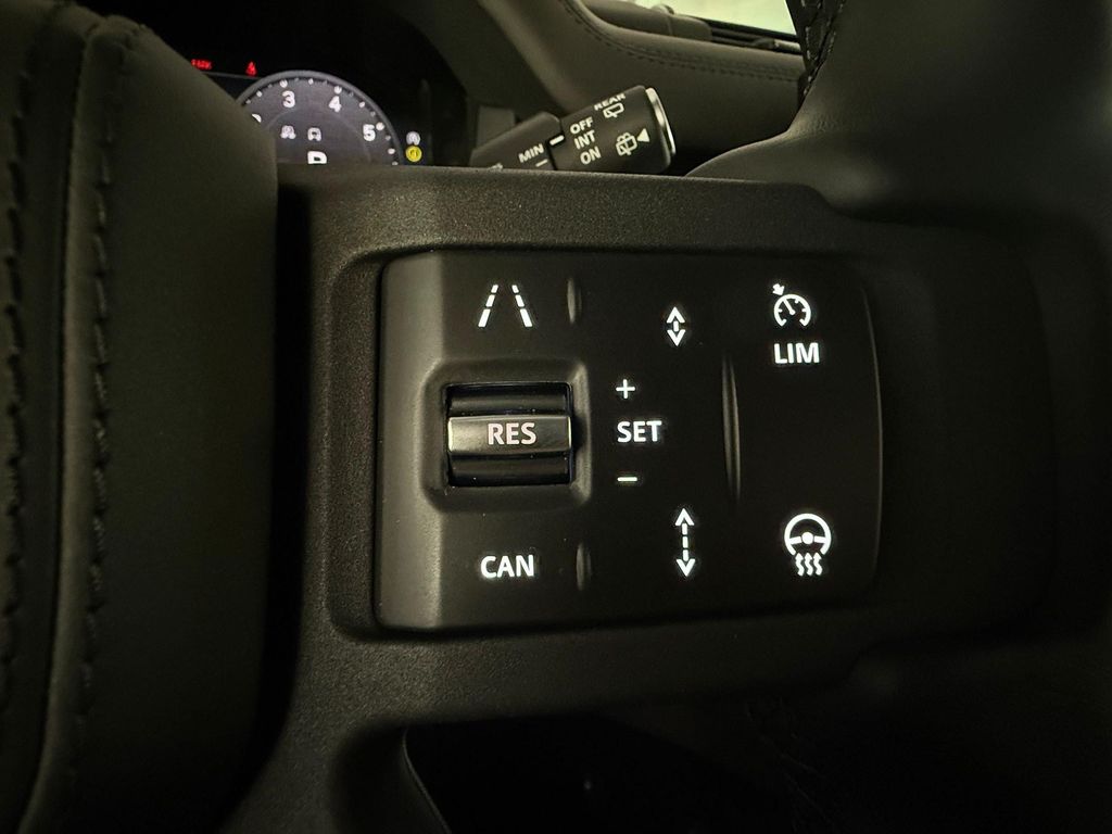 2026 LAND Rover DEFENDER P400 X — миниатюра 18