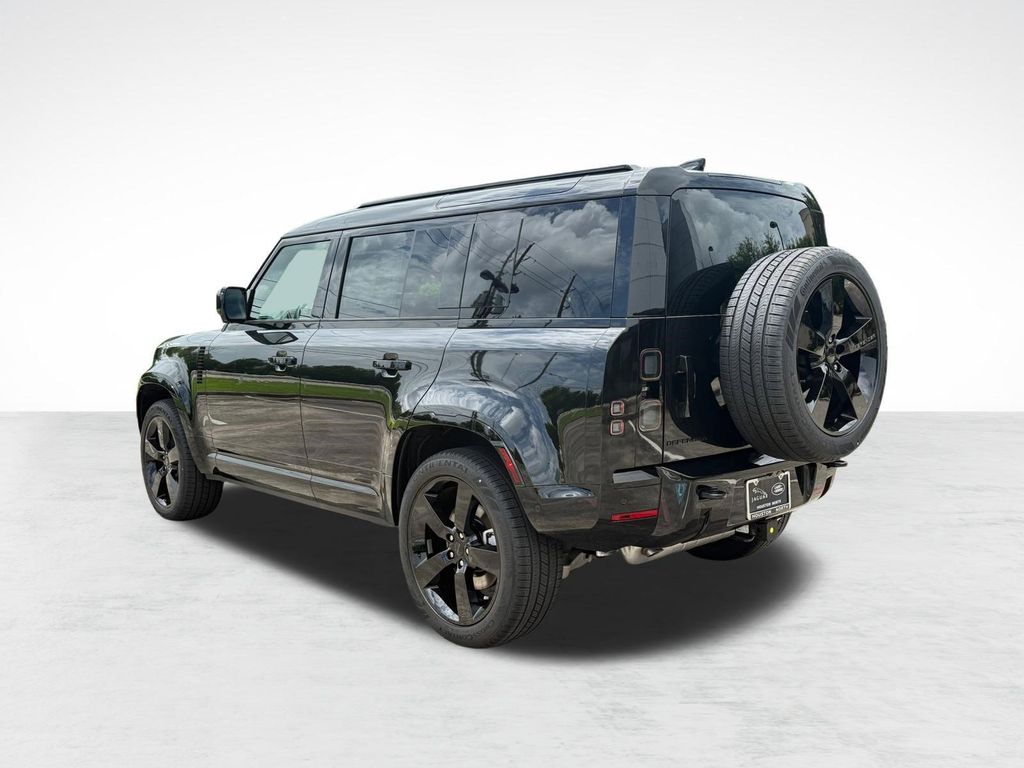 صورة 3 لـ 2026 LAND Rover DEFENDER P400 X-DYNAMIC SE
