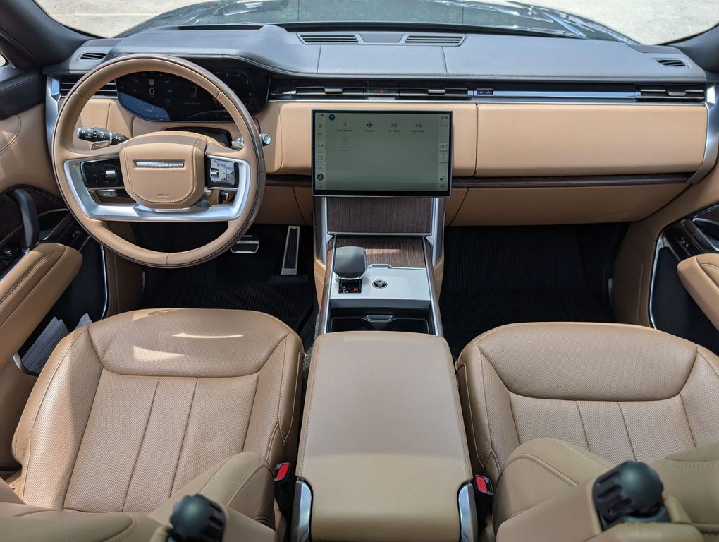 2024 LAND Rover RANGE ROVER P400 SE — миниатюра 15