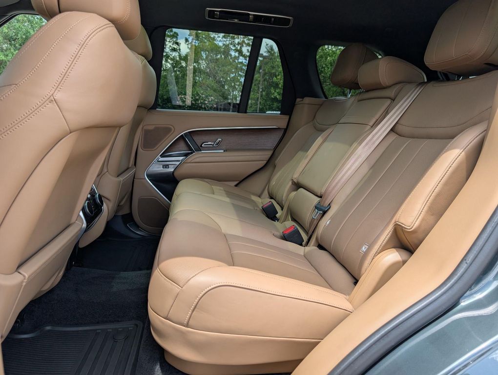 2024 LAND Rover RANGE ROVER P400 SE — миниатюра 22